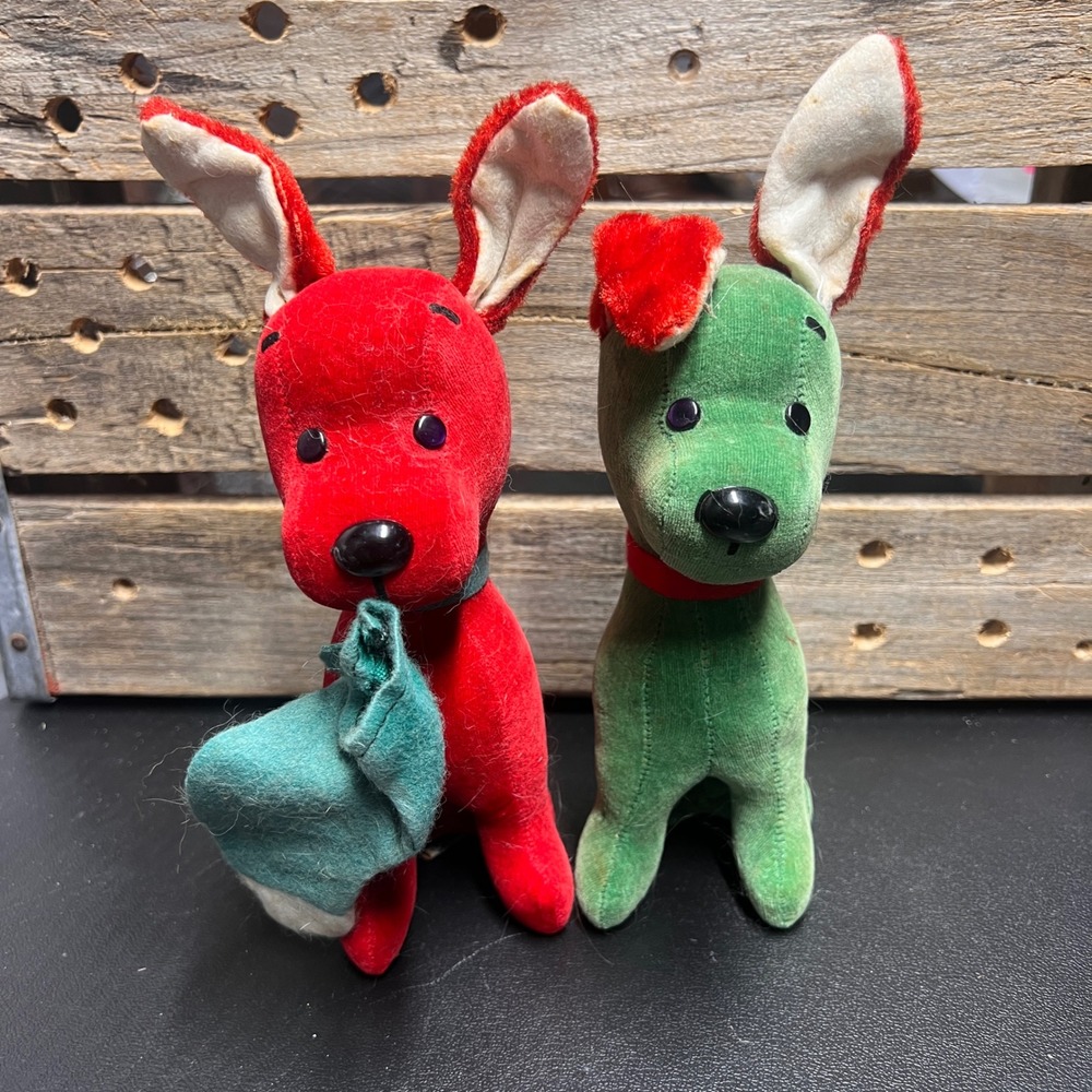 Vintage Dakin Dream Pets Christmas Dogs Red Green Velvet Plush Set Japan 8 Inch